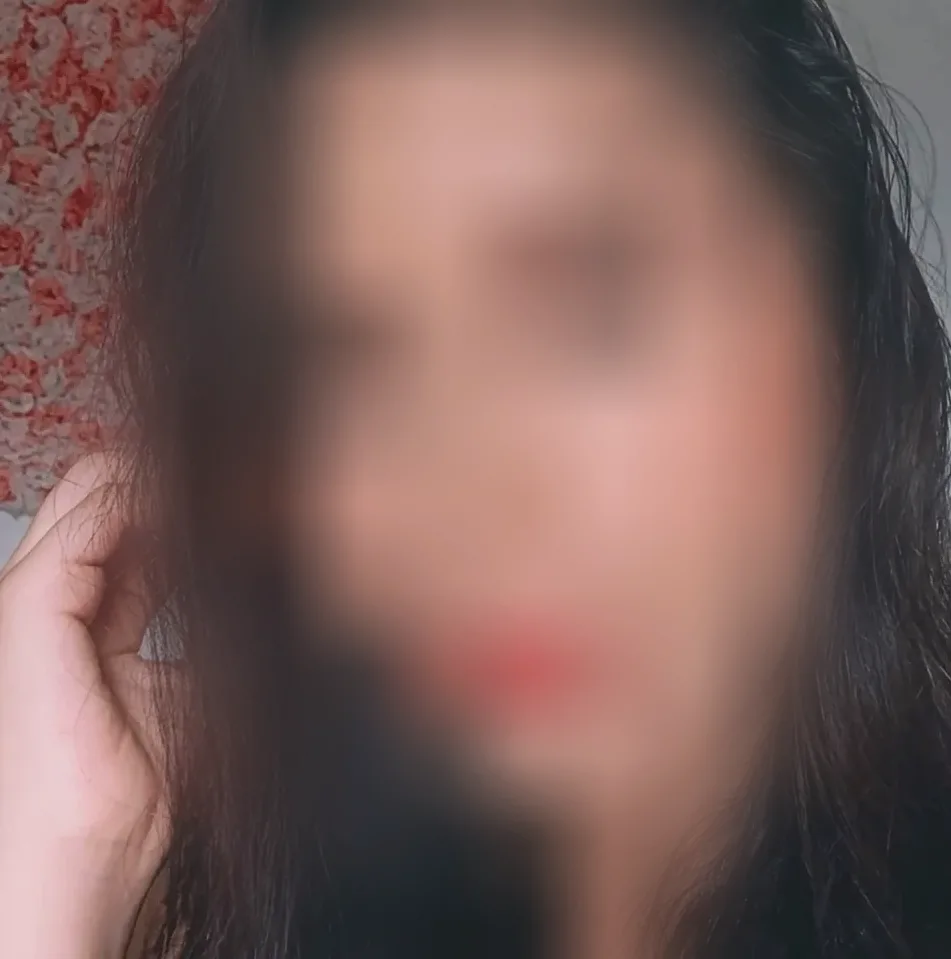 Dilara, 29