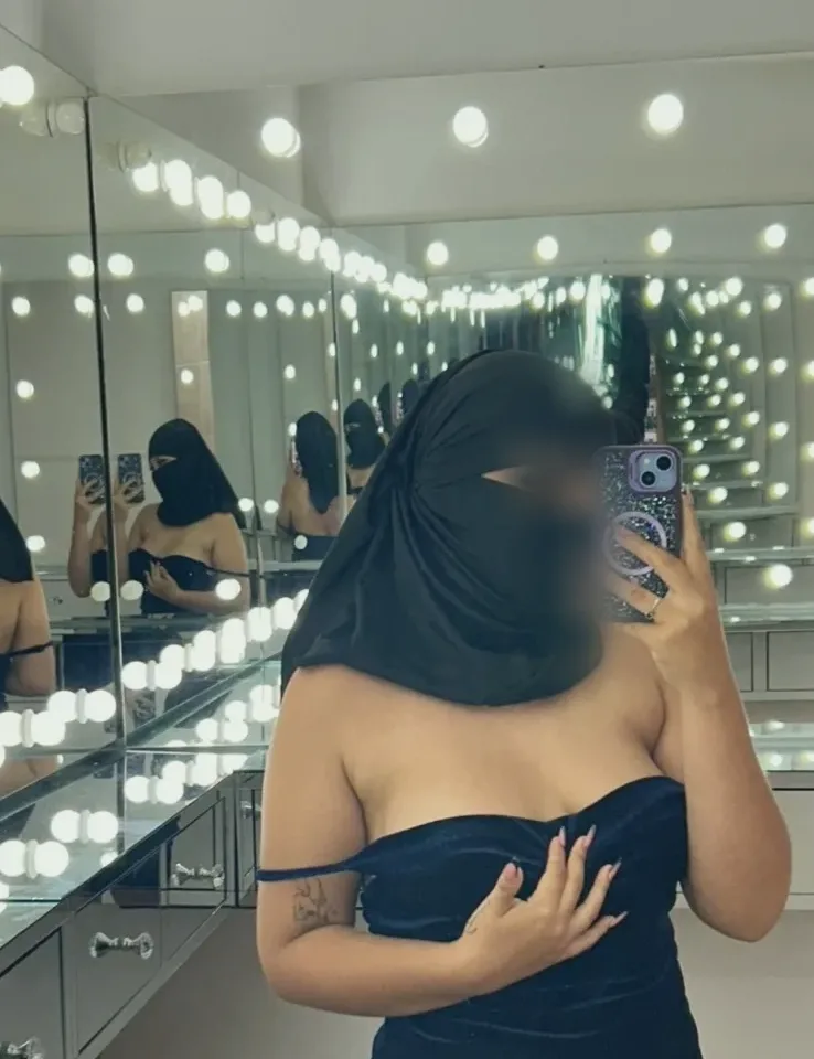 Hajar, 22