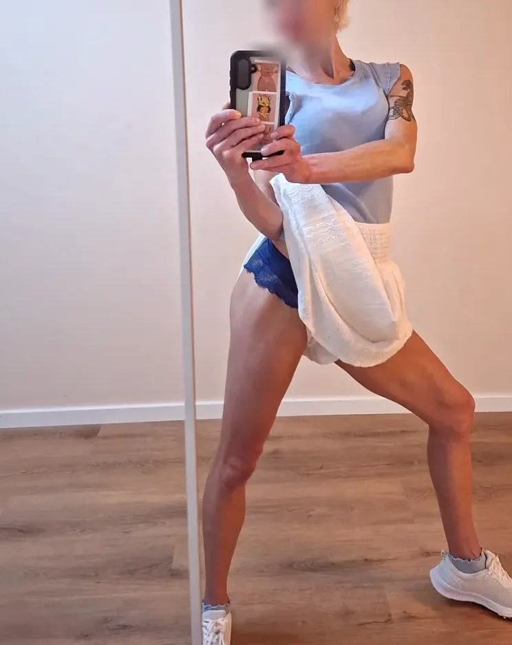 Kimberly, 28